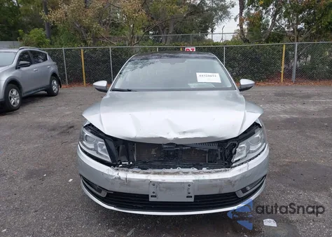 2013 Volkswagen Cc 2.0T Lux z USA, uszkodzony, nr VIN WVWRN7AN1DE505176